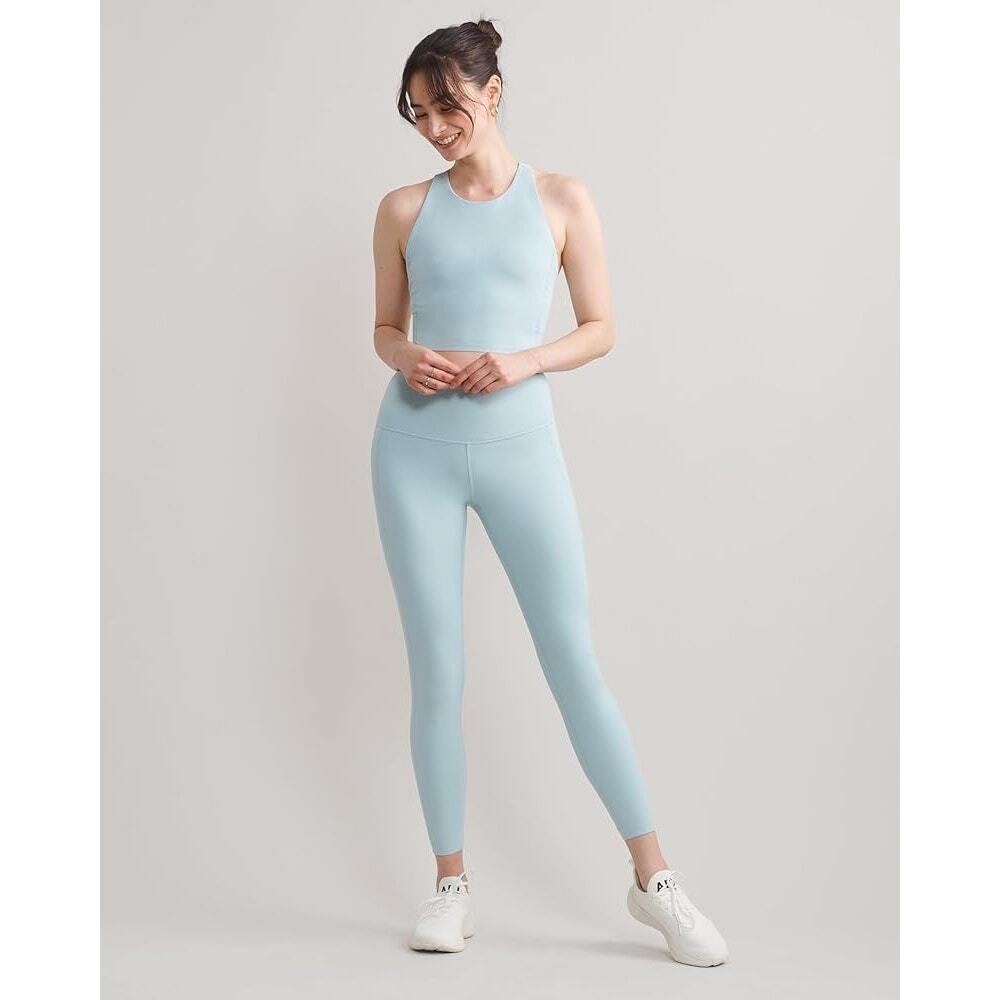 Rhone Revive 7/8 Pocket Legging in Blue Cloud - Women's size Large